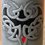 Tribale gotico su portapenne decorato a mano in rilievo - cod#PL-E4